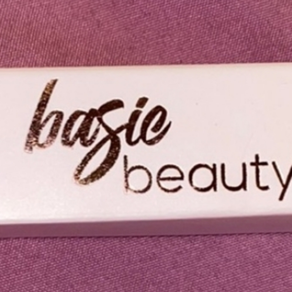 BASIC BEAUTY · SUMMER LIP OIL - Picture 5 of 7